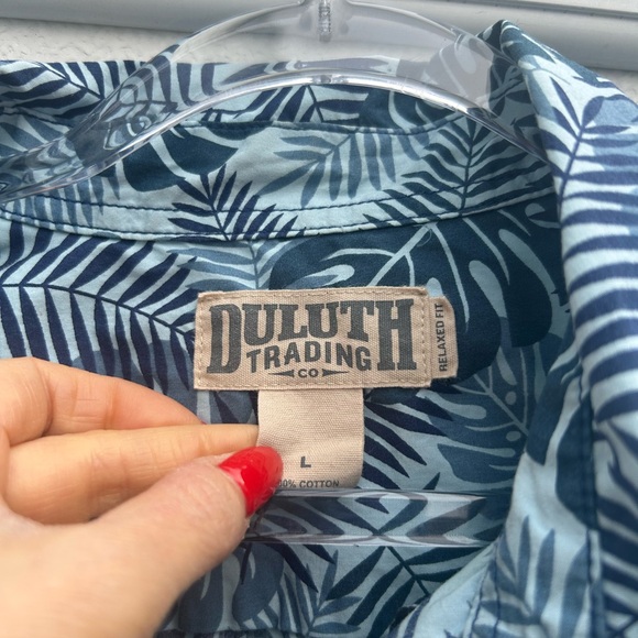 Duluth Trading Button Down Shirt Hawaiian Mens L Blue Relaxed Fit Resort Cotton - Picture 3 of 10